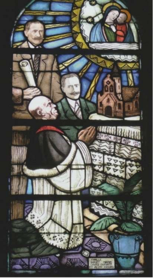 L’architecte L-M Cordonnier (en haut à gauche, son fils Stanislas plus bas au centre) et, priant, l’abbé Wagniez (en bas à gauche) de l’Eglise Notre-Dame de-Bons-Conseils à Feuchy - dont L-M Cordonnier fut l’architecte en 1909. Il avait alors aussi quelques soucis « techniques » à propos de la réalisation de la Chambre de Commerce de Lille ; mais le nom de l’Eglise lui avait plu ! D’où le caractère quasi-miraculeux de l’apparition apaisante en haut à droite.