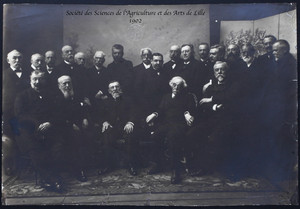Zoom de la photo de groupe de la SSAAL de 1902