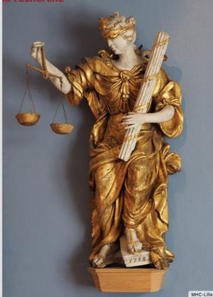 Photo d'une statue de la justice